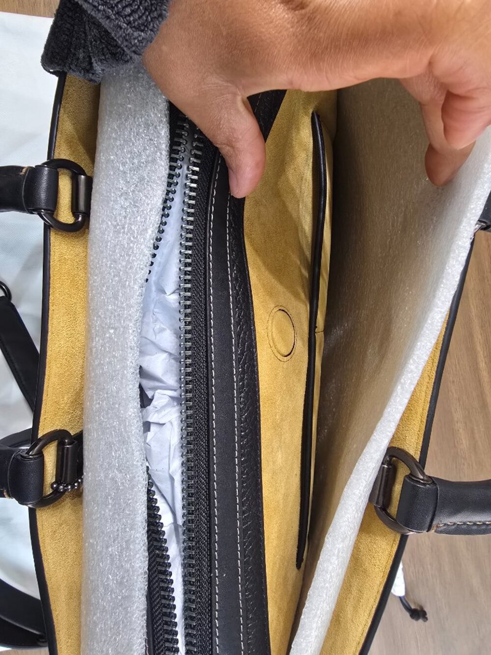 NWOT Coach Rogue Brief - Picture 10 of 16